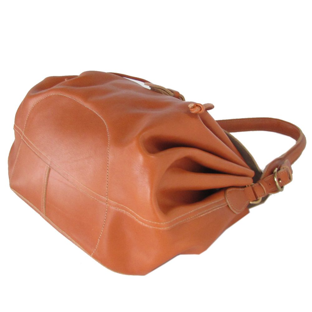 イルビゾンテ IL BISONTE バッグ ハンドバッグ レディース バケッタレザー キャラメル ヤキヌメ ゴールド A2784 EP 145O