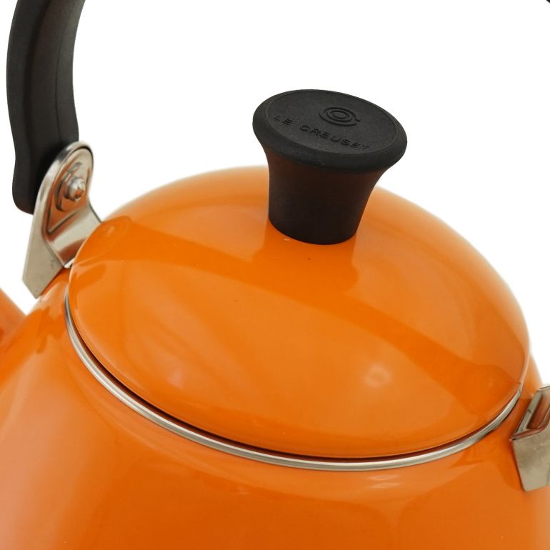 ル・クルーゼ コーン ケトル Le Creuset ルクルーゼ やかん 1.6L Kone Kettle 湯沸し ホーロー フレイム 92000200090000 洋食器