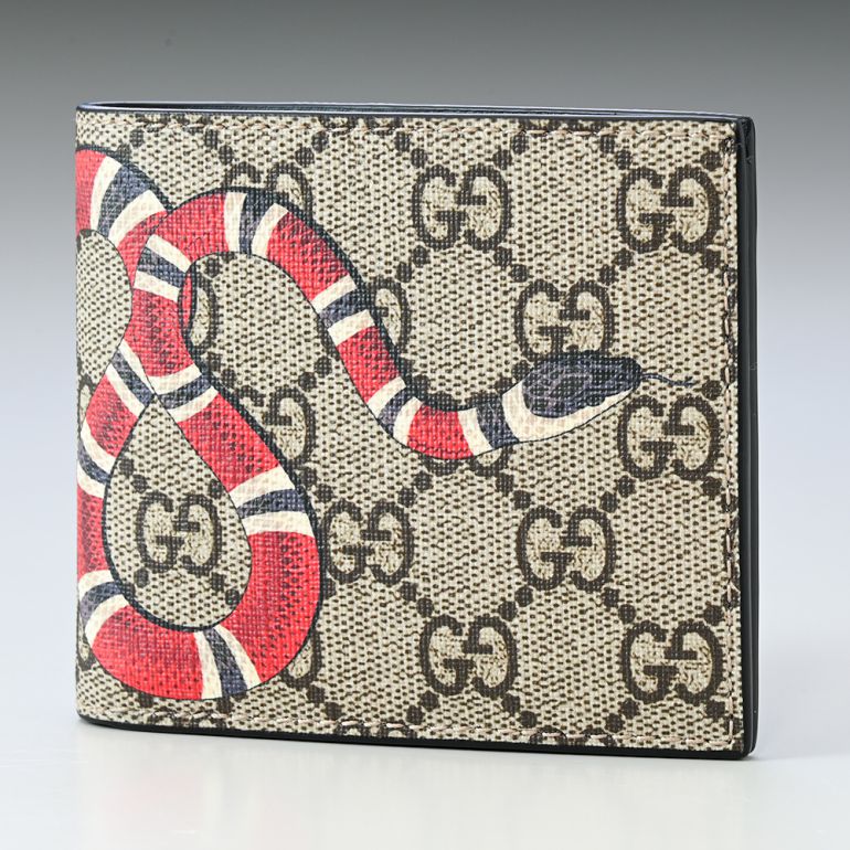 グッチ GUCCI 財布 二つ折り財布 メンズ 小銭入れ無し キングスネーク プリント GGスプリーム ベージュ 451268 K551N 8666 箔押し名入れ可有料 【スペシャルラッピング660円(別売り)】