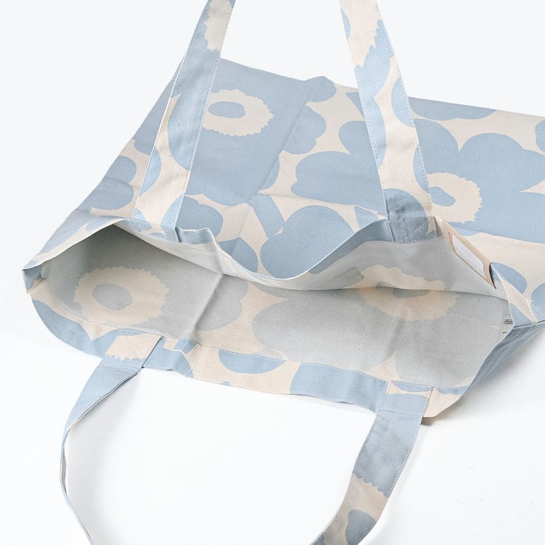 【名入れ可有料】マリメッコ marimekko トートバッグ Unikko ウニッコ スカイブルー ファブリック レディース 北欧雑貨 北欧デザイン ネコポス限定<br>【スペシャルラッピング660円(別売り)】