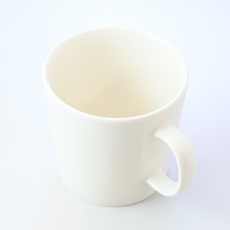 イッタラ iittala ティーマ 400ml マグカップ Teema ホワイト 1005467 北欧食器 洋食器 名入れ可有料【スペシャルラッピング660円(別売り)】