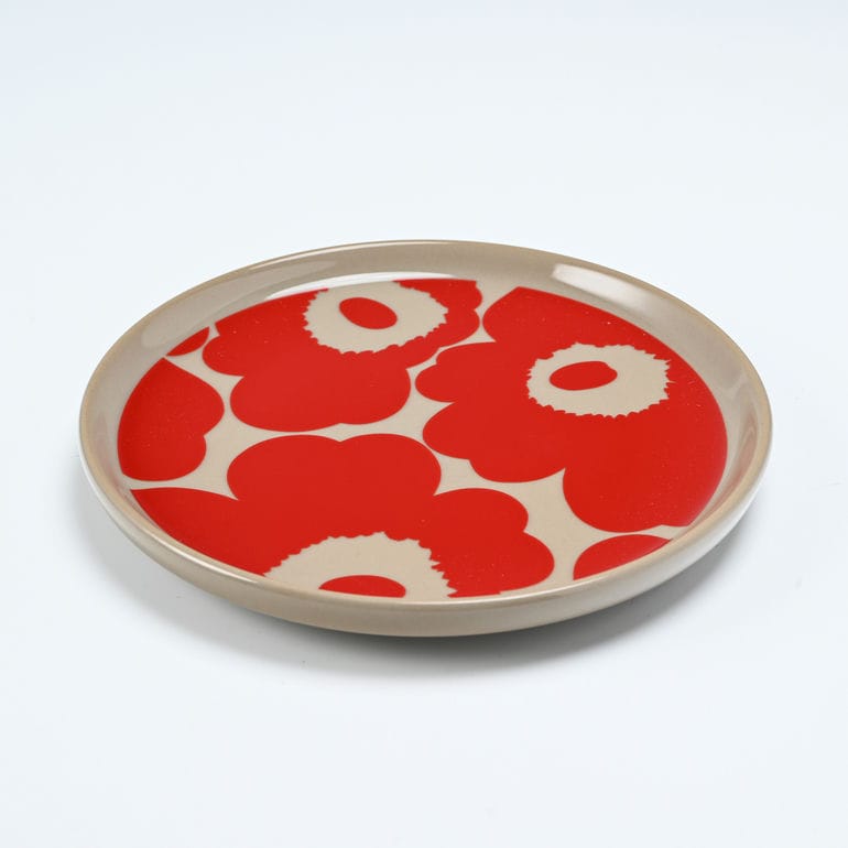 【名入れ可有料】マリメッコ marimekko プレート スモール 13.5cm Unikko ウニッコ レッド×テラ(ブラウン) 72860 072860 830 北欧食器 洋食器 北欧デザイン 小皿 テーブルウエア 【スペシャルラッピング660円(別売り)】