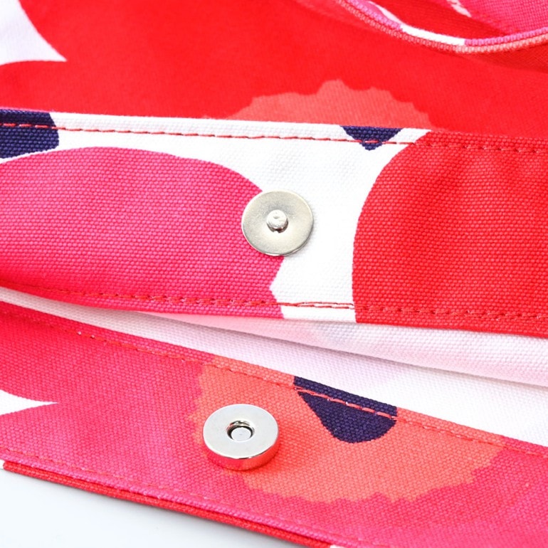 マリメッコ marimekko バッグ ショルダーバッグ Pieni Unikko Venni ウニッコ ホワイト×レッド 048296 001 北欧雑貨 北欧デザイン