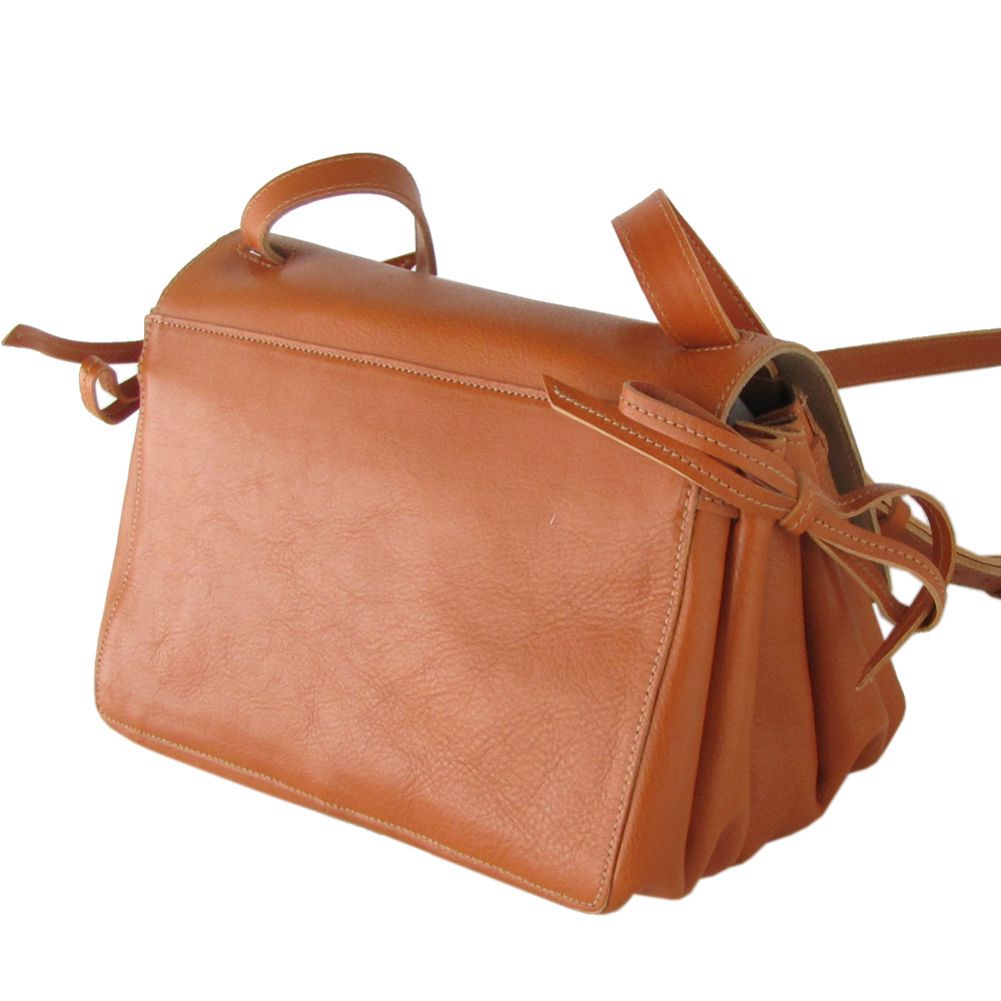 イルビゾンテ IL BISONTE バッグ ショルダーバッグ レディース ポシェット バケッタレザー キャラメル ヤキヌメ ゴールド A2793 EP 145O