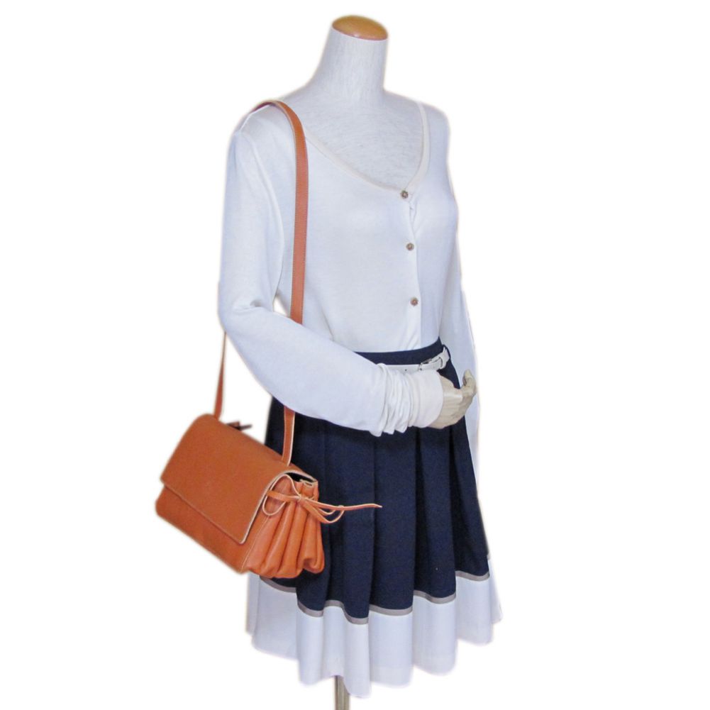 イルビゾンテ IL BISONTE バッグ ショルダーバッグ レディース ポシェット バケッタレザー キャラメル ヤキヌメ ゴールド A2793 EP 145O