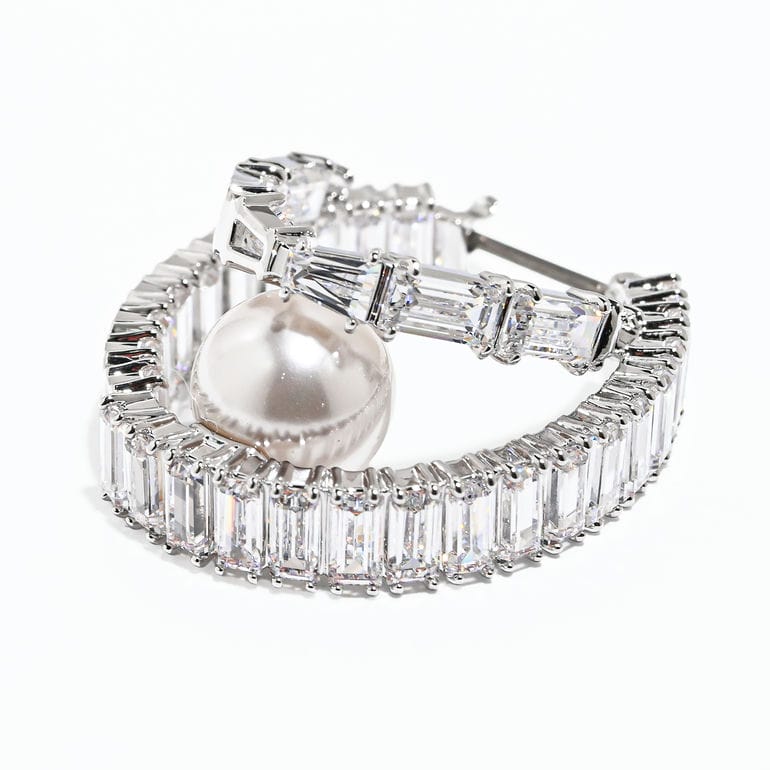 スワロフスキー SWAROVSKI ピアス アリアナ・グランデ
