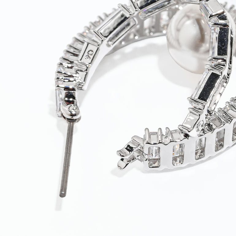 スワロフスキー SWAROVSKI ピアス アリアナ・グランデ