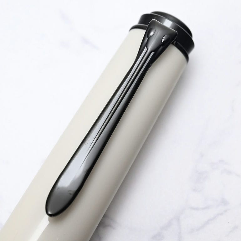 ペリカン Pelikan 万年筆 特別生産品 メンズ レディース スーベレーン M670 ウォームグレー 高級筆記具 インク特典有 純正箱付 文房具【スペシャルラッピング660円(別売り)】