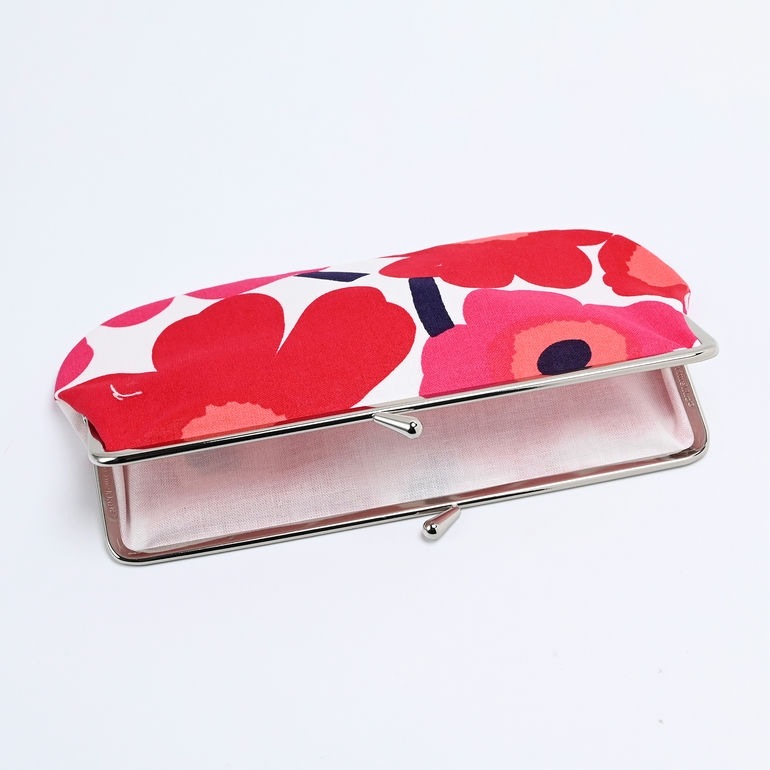 マリメッコ marimekko 027003 001 がま口 ポーチ ウニッコ柄 marimekko マリメッコ 横長 がま口 ポーチ 27003 091158 090308