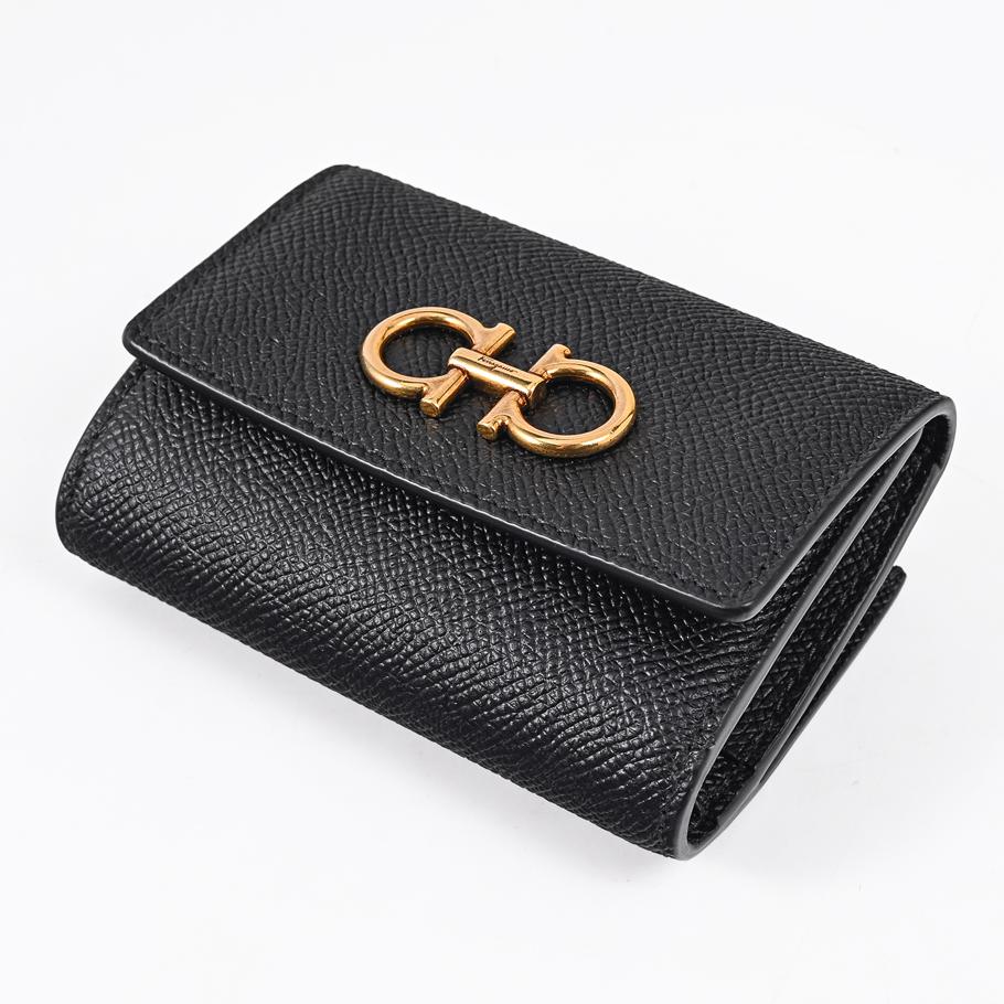 【名入れ可有料】【スペシャルラッピング付き】フェラガモ Salvatore Ferragamo サルヴァトーレフェラガモ 三つ折り財布 小銭入れ付き コンパクトウォレット ダブル・ガンチーニ レディース ブラック 220862 779894 0779894