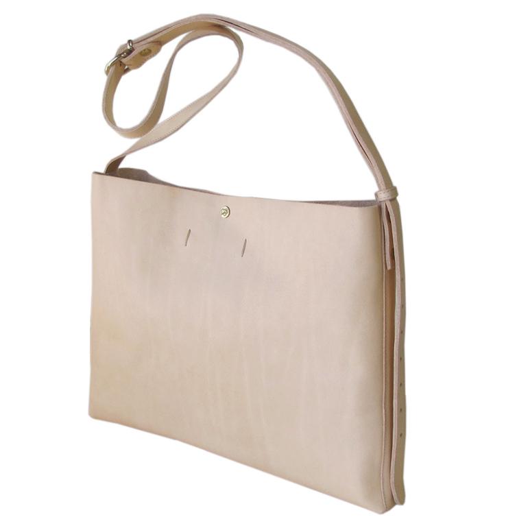 イルビゾンテ IL BISONTE バッグ ビッグロゴ ショルダーバッグ  