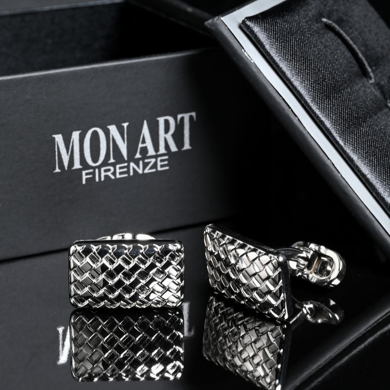 スワロフスキーSWAROVSKI　カフス　イタリアガラス MONART製 スペシャルラッピング付き】【純正紙袋付き】モンアート MONART