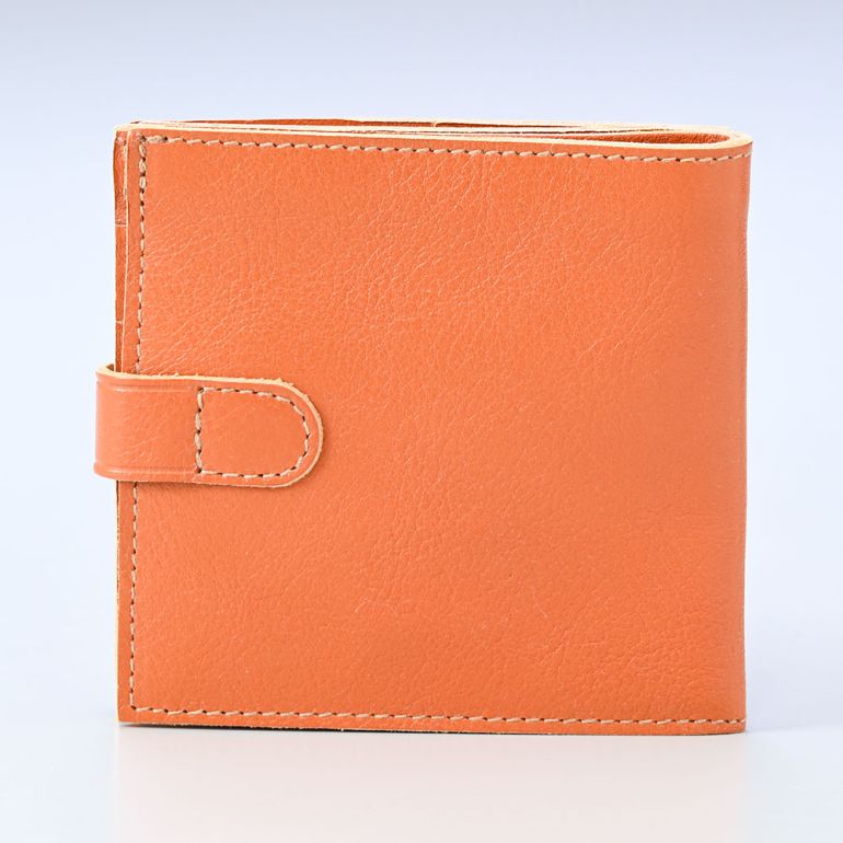 イルビゾンテ IL BISONTE 財布 二つ折り財布 メンズ レディース バケッタレザー キャラメル ヤキヌメ C0508P 145 名入れ可有料 SBW015PV0005CA101B 箔押し【スペシャルラッピング660円(別売り)】