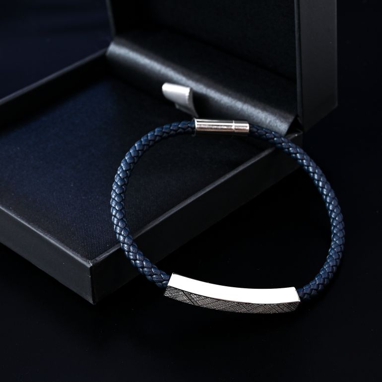 モンアート MONART ブレスレット メンズ ウーブンレザー エングレーブ刻印 メタルプレート ネイビー MASON BR 123 A Made in Italy 名入れ可有料 正規代理店