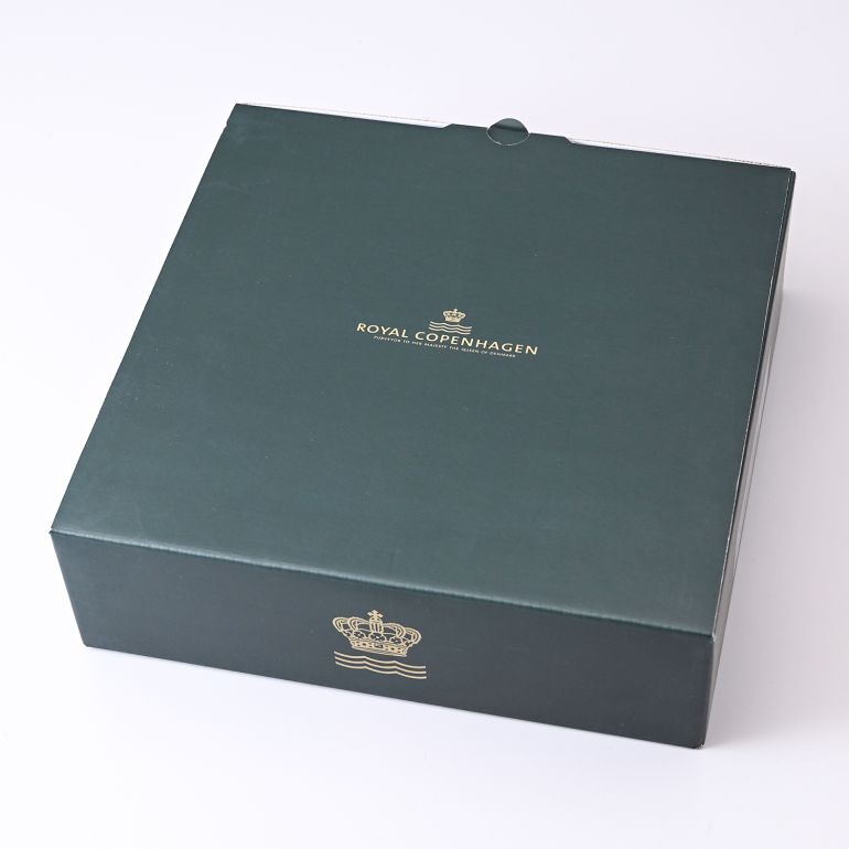 ロイヤルコペンハーゲン ROYAL COPENHAGEN スターフルーテッド ボウル サラダボウル 1750ml 2503579 日本未発売 1017452 北欧食器 洋食器 名入れ可有料 【スペシャルラッピング660円(別売り)】