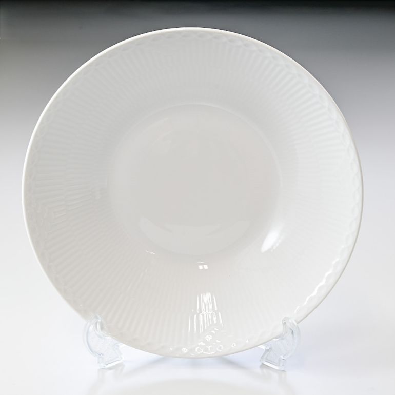 ロイヤルコペンハーゲンフルーテッド ホワイトハーフレース33cm大皿 新品 ロイヤルコペンハーゲン ホワイトフルーテッド ハーフレース 大皿