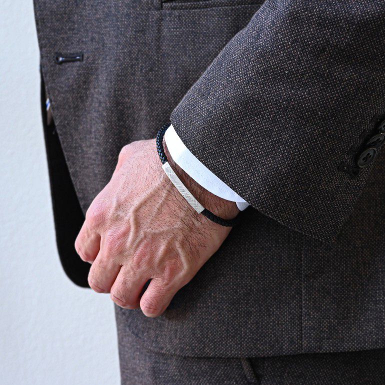 モンアート MONART ブレスレット Mサイズ メンズ ウーブンレザー エングレーブ刻印 メタルプレート ブラック MASON BR 123 D Made in Italy 名入れ可有料 正規代理店