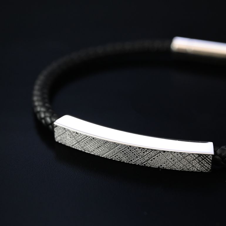 モンアート MONART ブレスレット Mサイズ メンズ ウーブンレザー エングレーブ刻印 メタルプレート ブラック MASON BR 123 D Made in Italy 名入れ可有料 正規代理店