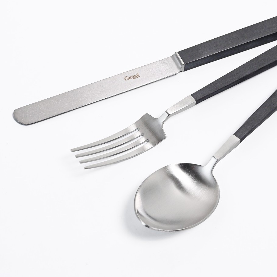【名入れ可有料】クチポール Cutipol KUBE クーベ ブラック シルバー 6点セット ディナー ナイフ フォーク スプーン 洋食器【スペシャルラッピング660円(別売り)】