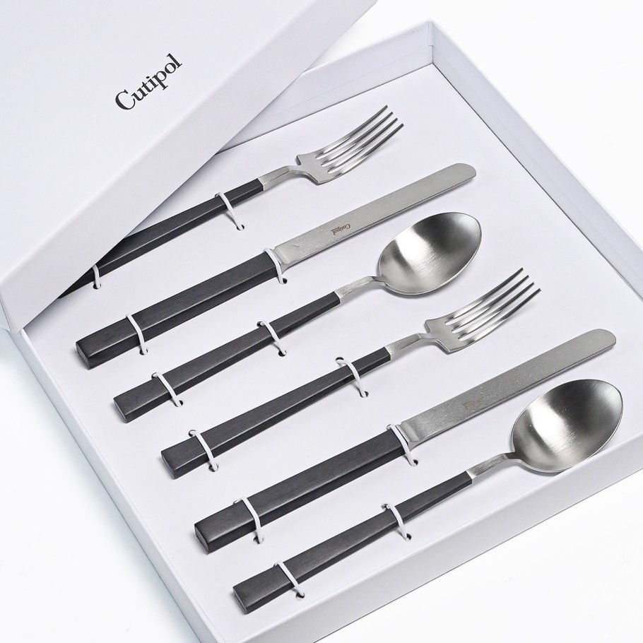 【名入れ可有料】クチポール Cutipol KUBE クーベ ブラック シルバー 6点セット デザート ナイフ フォーク スプーン 洋食器【スペシャルラッピング660円(別売り)】