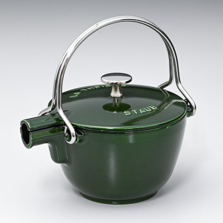 ストウブ staub ラウンド ティーポット 1.15L 丸型 やかん ケトル バジルグリーン 1650085 (40509-423-0) 名入れ可有料 洋食器 【スペシャルラッピング1100円(別売り)】