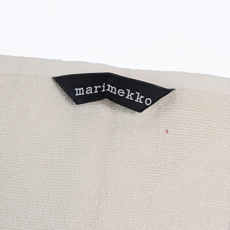 【刺しゅう名入れ可有料】マリメッコ marimekko ハンドタオル ミニタオル ハンカチ Unikko ウニッコ ソリッド MINIPYYHE オフホワイト 73894 073894 100 北欧雑貨 北欧デザイン クロネコゆうパケット限定 送料無料<br>【スペシャルラッピング660円(別売り)】