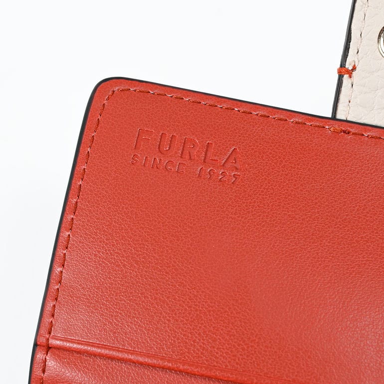 【名入れ可有料】フルラ FURLA カードケース 名刺入れ GRAZIA グラジア レディース ホワイト系 グリーン系 ブラウン WP00499 BX1588 3779S【純正紙袋・リボン付き】【スペシャルラッピング660円(別売り)】