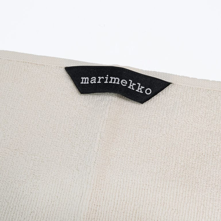 【刺しゅう名入れ可有料】マリメッコ marimekko ゲストタオル 50×32cm フェイスタオル Unikko ウニッコ ソリッド VIERASPYYHE オフホワイト 73893 073893 100 北欧雑貨 北欧デザイン ネコポス限定 送料無料<br>【スペシャルラッピング660円(別売り)】