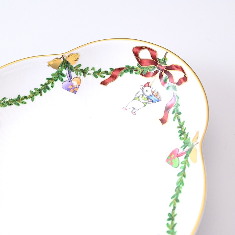 ロイヤルコペンハーゲン スターフルーテッド クリスマス ディッシュ 17.5cm×14cm 日本未発売 2503353(1055053) 北欧食器 洋食器 名入れ可有料 【スペシャルラッピング660円(別売り)】
