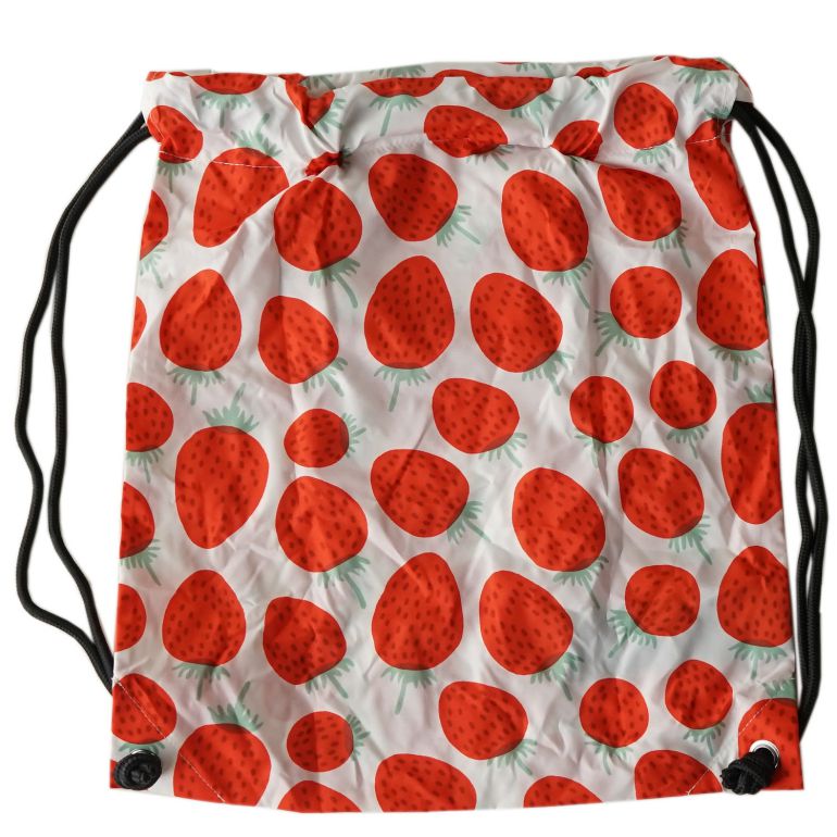 マリメッコ marimekko バッグ リュック スマートサック Mansikka マンシッカ イチゴ グリーン×オフホワイト×レッド 049696 136 北欧雑貨 北欧デザイン