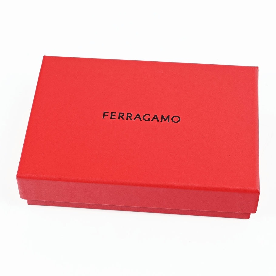 新品同様　箱付き　Salvatore Ferragamo 長財布　ガンチーニ　赤 名入れ可有料】【スペシャルラッピング付き】フェラガモ Salvatore