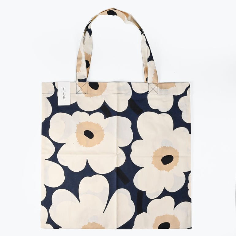 マリメッコ marimekko トートバッグ ウニッコ ファブリック レディース ミッドナイト クリーム 74528 074528 518 北欧雑貨 北欧デザイン ネコポス限定 送料無料<br>【スペシャルラッピング660円(別売り)】