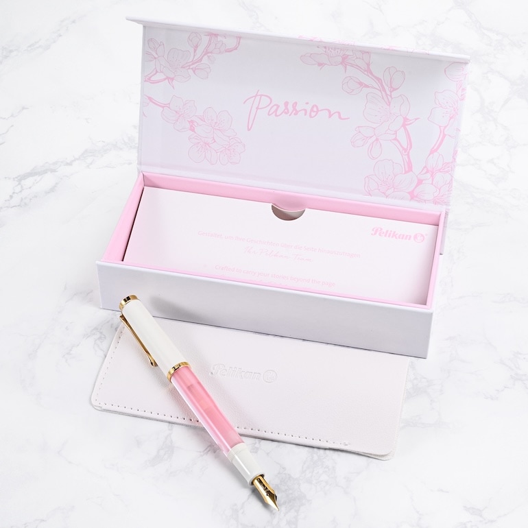 ペリカン Pelikan 万年筆 2026 特別生産品 Classic クラシック Cherry