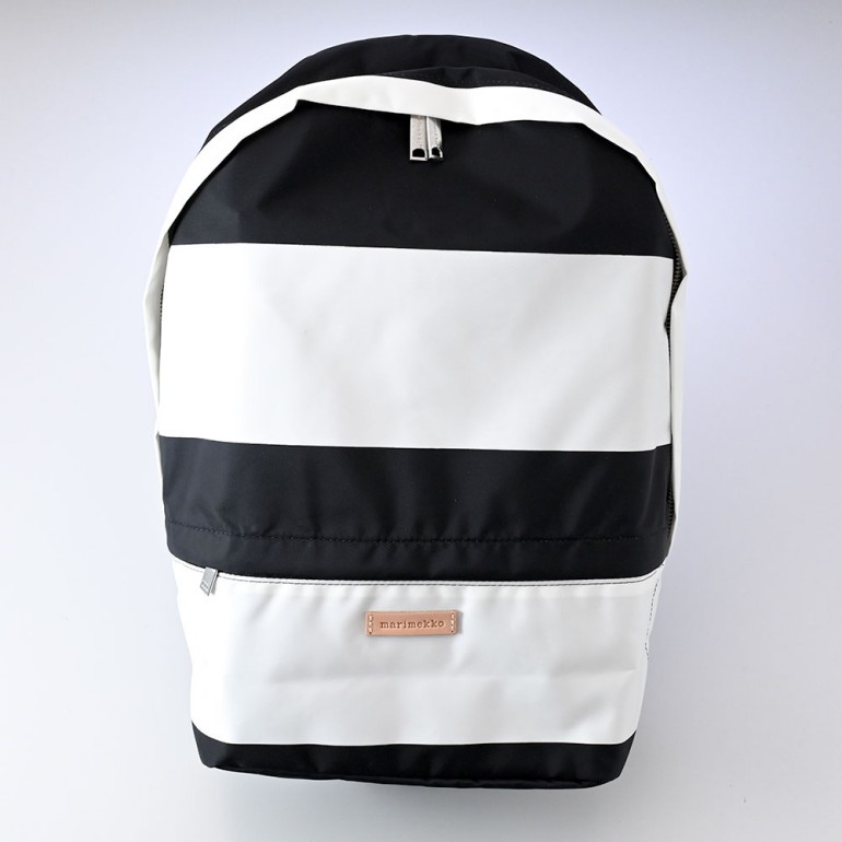 マリメッコ marimekko リュック バックパック デイバッグ Galleria Enni　ギャレリア ホワイト×ブラック　047076 190 北欧雑貨 北欧デザイン