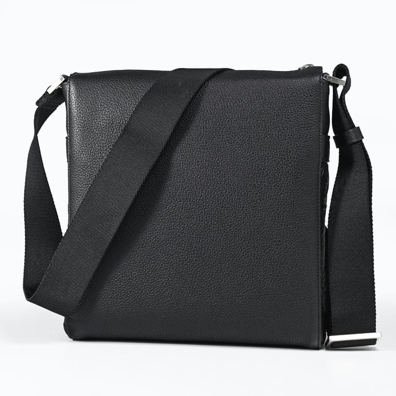 サルヴァトーレフェラガモ　ショルダーバッグ　メンズ 斜め掛け クロスボディ FERRAGAMO フェラガモ ショルダーバッグ クロスボディバッグ