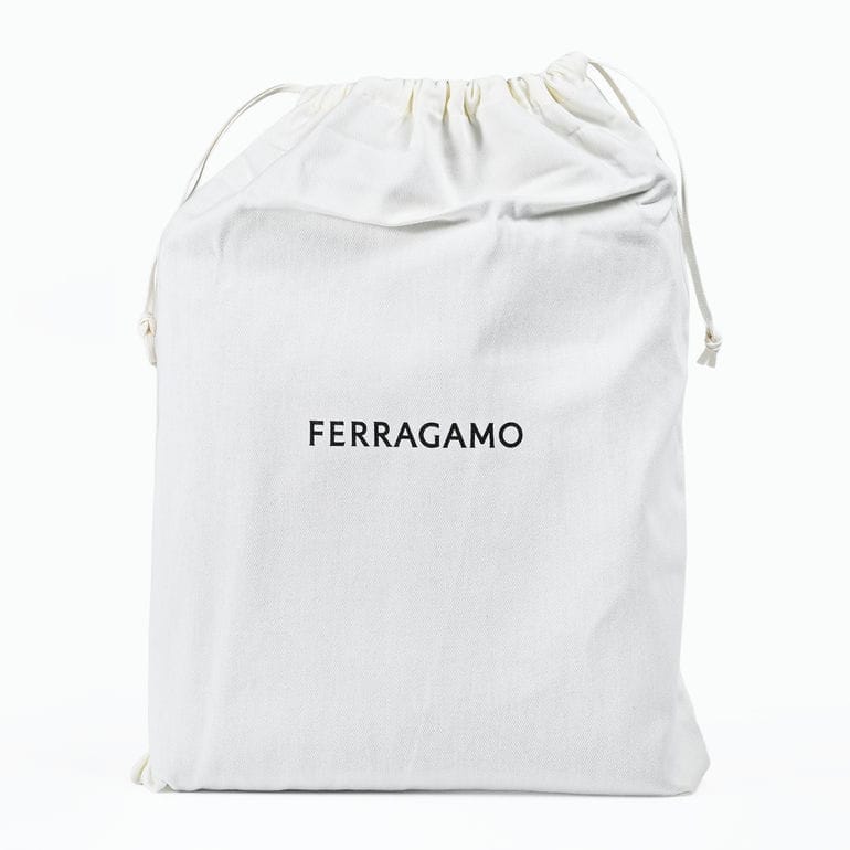 フェラガモ Salvatore Ferragamo サルヴァトーレフェラガモ ショルダー