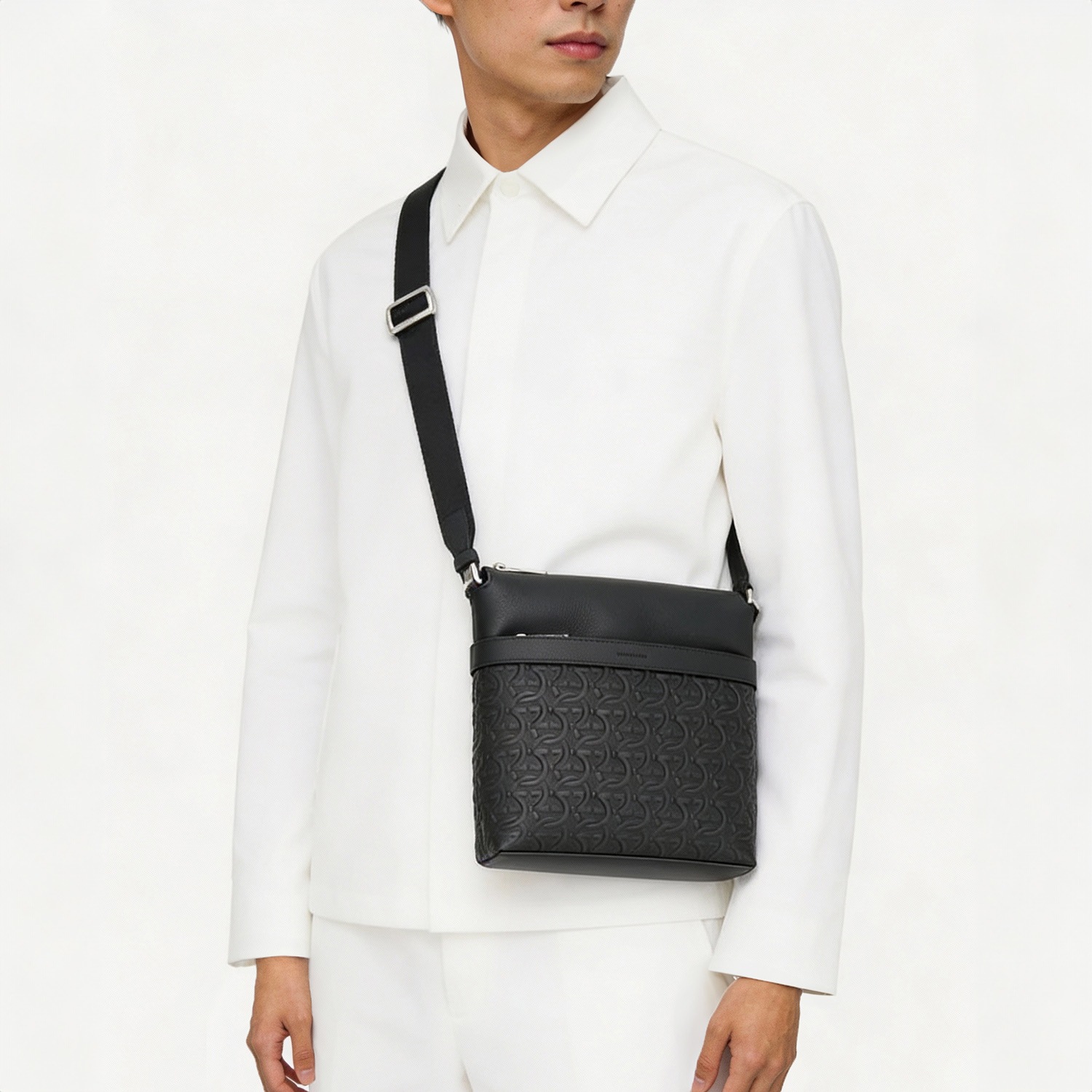 フェラガモ Salvatore Ferragamo サルヴァトーレフェラガモ ショルダー