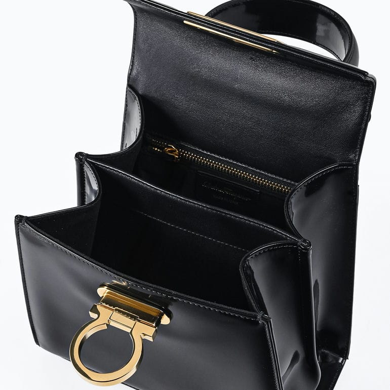 フェラガモ Salvatore Ferragamo サルヴァトーレフェラガモ ハンドバッグ トップハンドル ショルダーバッグ Sサイズ ガンチーニ レディース ブラック 212193 749021 0749021