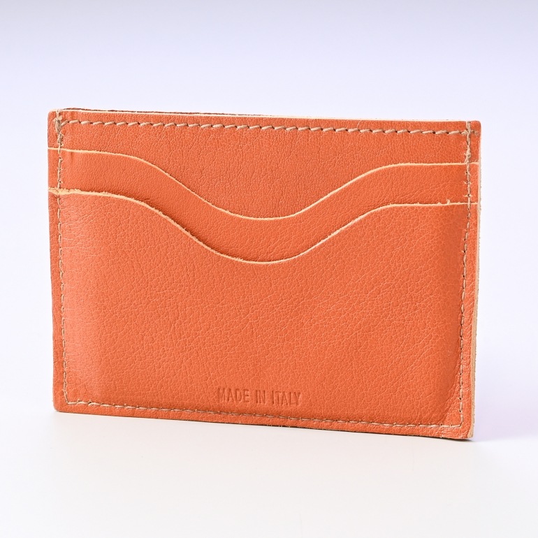 イルビゾンテ IL BISONTE カードケース メンズ レディース バケッタレザー CARAMEL キャラメル ヤキヌメ C1167 EP 145 名入れ可有料 箔押し【スペシャルラッピング660円(別売り)】