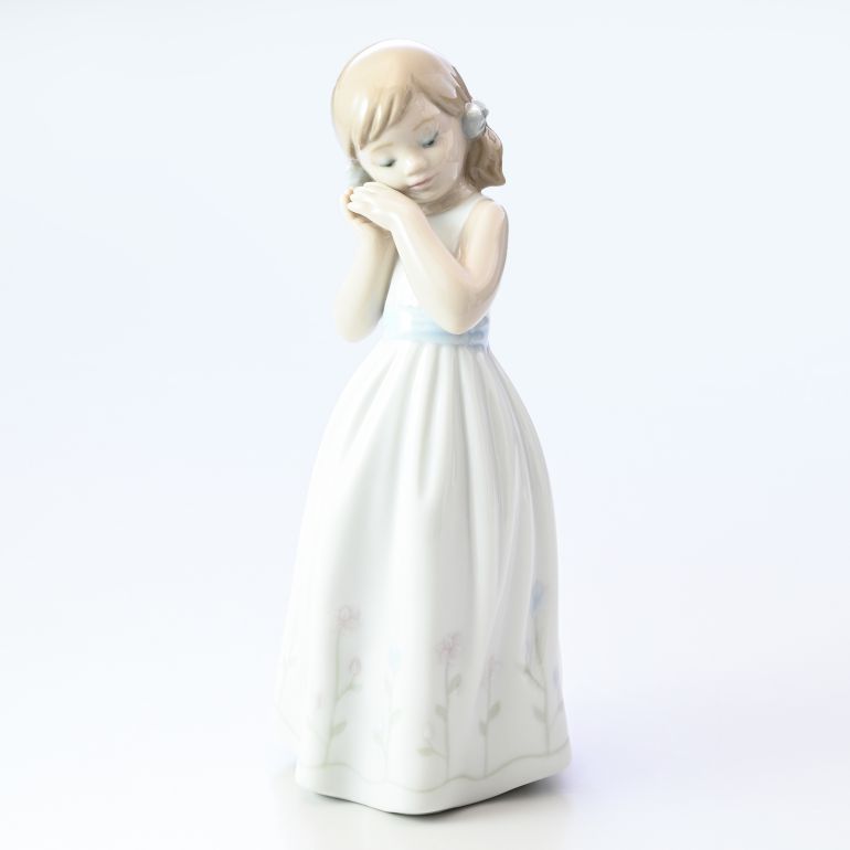 リヤドロ 我が家のプリンセス フィギュア 人形 女性 女の子 LLADRO リアドロ フィギュリン 01006973 インテリア オブジェ 置物【スペシャルラッピング1100円(別売り)】