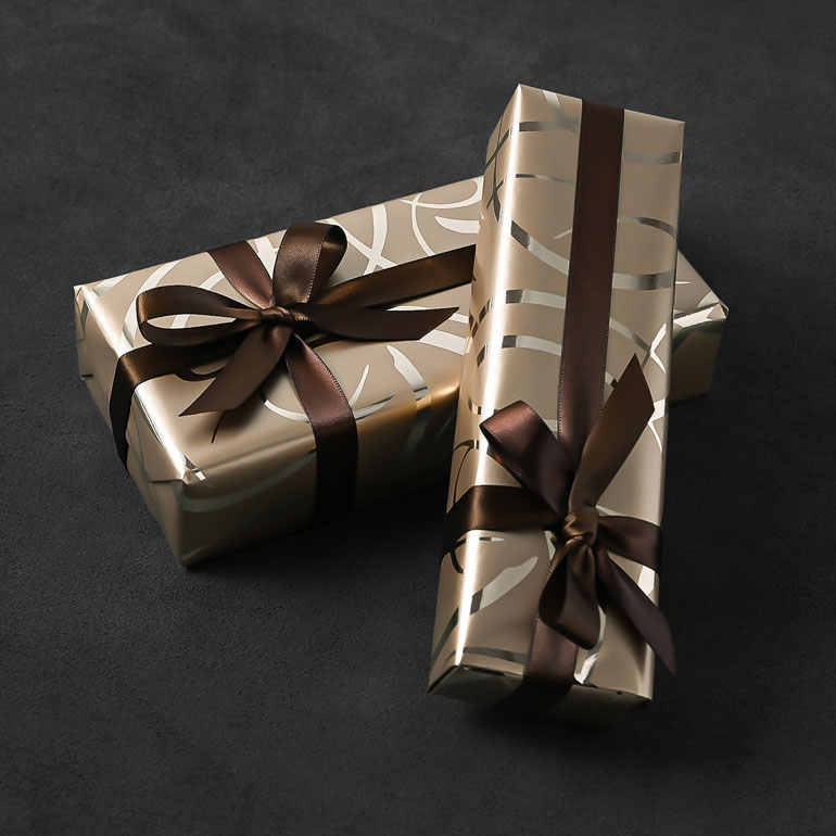 スペシャルラッピング 特別なギフトラッピング スパイラル柄 ゴールド レッド ブラック イタリア製 高級包装紙 豪華ラッピング 限定 【1商品ごとにご注文】【ラッピングだけの購入不可】【対象品のみ対応】