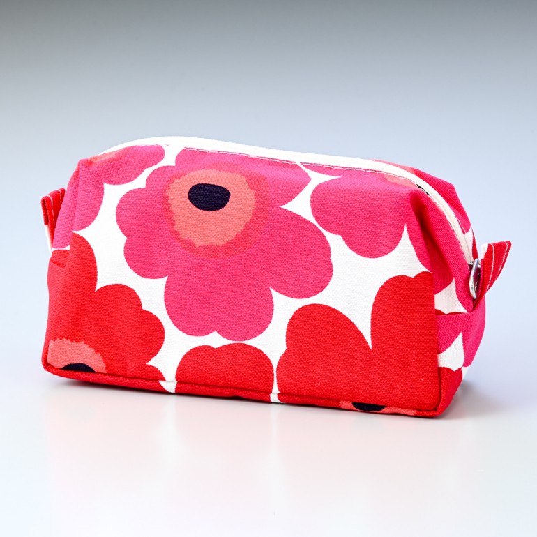 マリメッコ marimekko ポーチ コスメティックポーチ 旅行ポーチ ペンケース ミニウニッコ レッド 047196 001(75051 001) 北欧雑貨 北欧デザイン ネコポス限定 送料無料<br>【スペシャルラッピング660円(別売り)】