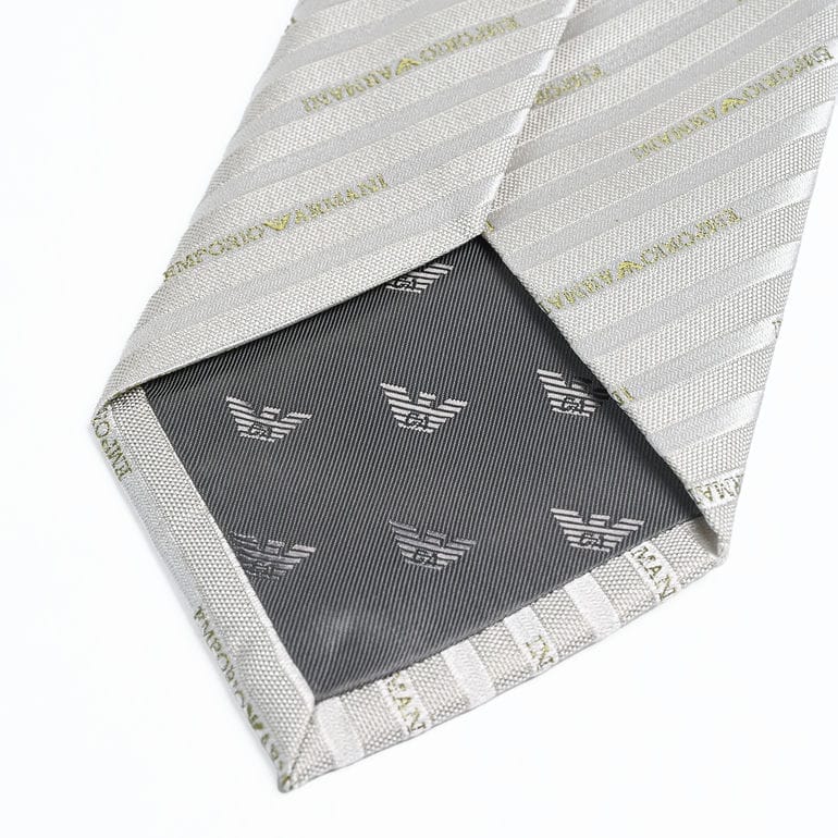 【名入れ可有料】エンポリオ アルマーニ EMPORIO ARMANI ネクタイ メンズ 大剣幅7.5cm シルク100% ネームロゴタイプ グレー MADE IN ITALY 340075 2R605 F8109 【スペシャルラッピング660円(別売り)】