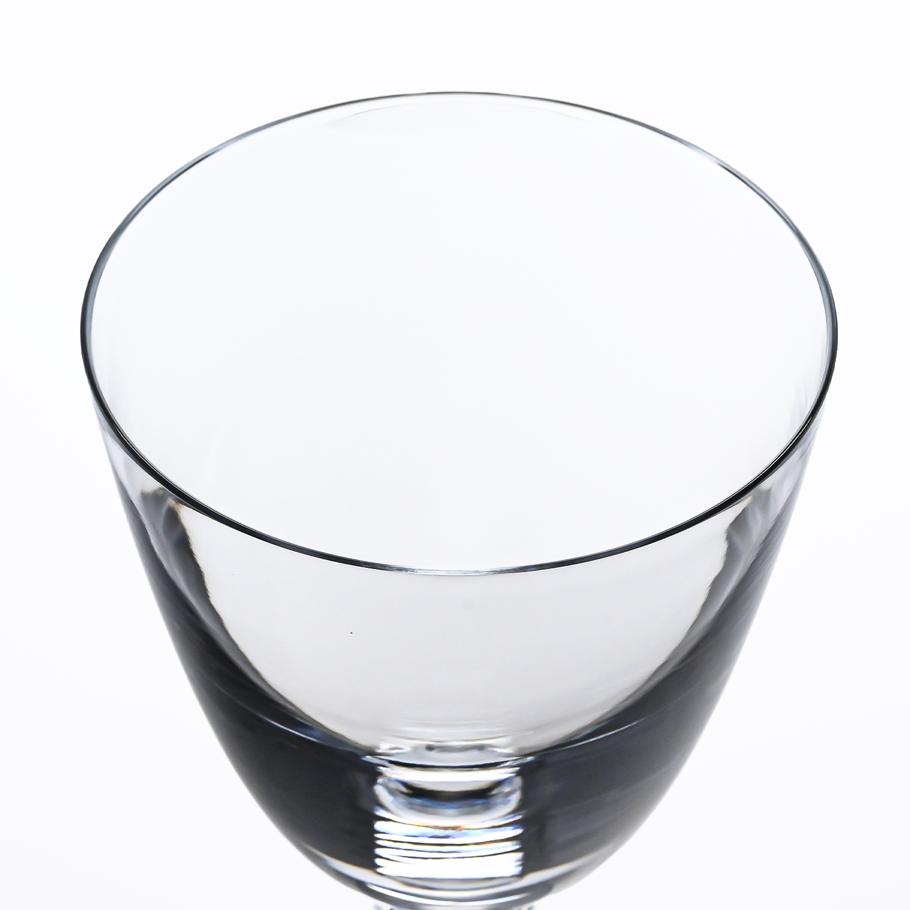 【名入れ可有料】バカラ Baccarat ギフトセット グラス ベガ ワイン 18cm 200ml 小(S) 1365103 【熨斗対応】 洋食器 <br>【スペシャルラッピング660円(別売り)】