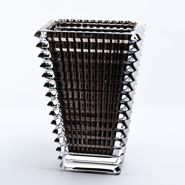 バカラ 名入れ対応 Baccarat ベース 花瓶 アイ EYE スクエア グレー S 20cm 2802303 【熨斗対応】 インテリア オブジェ 置物 洋食器 <br>【スペシャルラッピング1100円(別売り)】