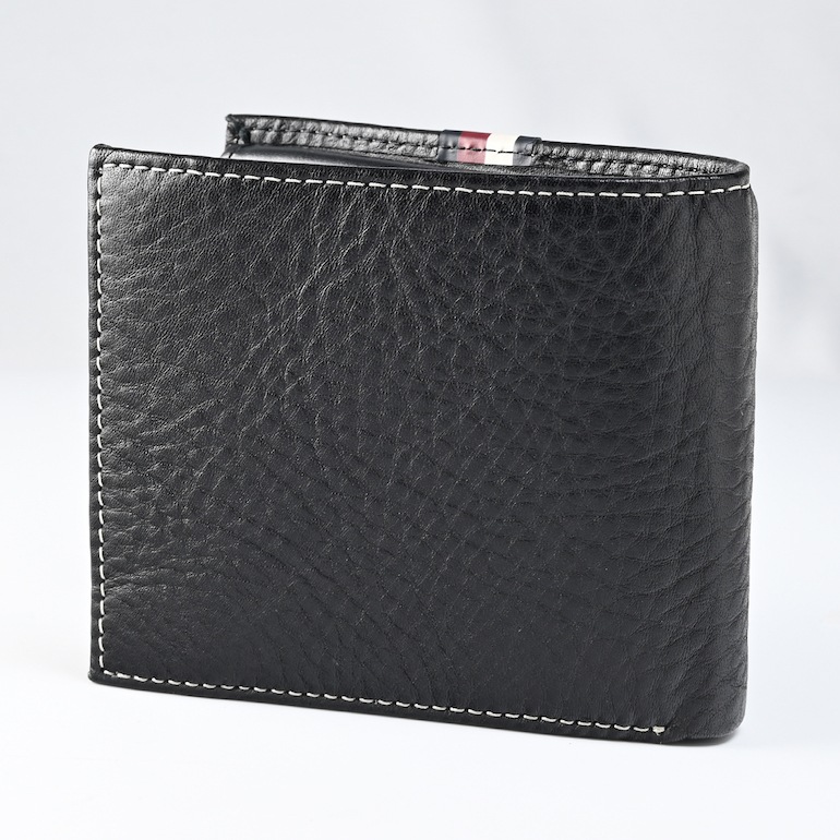 高品質ヨーロッパ輸入モデル トミーヒルフィガー TOMMY HILFIGER 二つ折り財布 メンズ ブラック AM0AM11598 BDS BK ウォレット 折りたたみ 名入れ可有料 【スペシャルラッピング660円(別売り)】