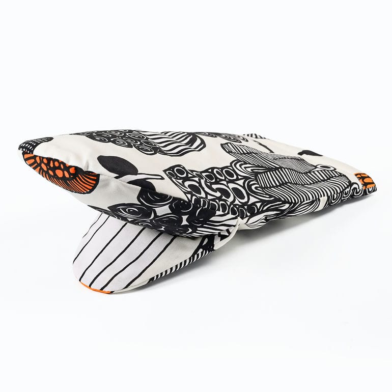 【名入れ可有料】マリメッコ marimekko ミトン プータルフリン パルハート ブラック オレンジ 74336 074336 193 北欧雑貨 北欧デザイン クロネコゆうパケット限定 送料無料