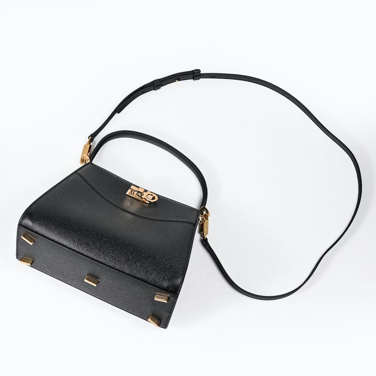 フェラガモ Salvatore Ferragamo サルヴァトーレフェラガモ ハンドバッグ トップハンドル ショルダーバッグ  Sサイズ New Studio Box ガンチーニ  レディース ブラック 21A210 786122 0786122