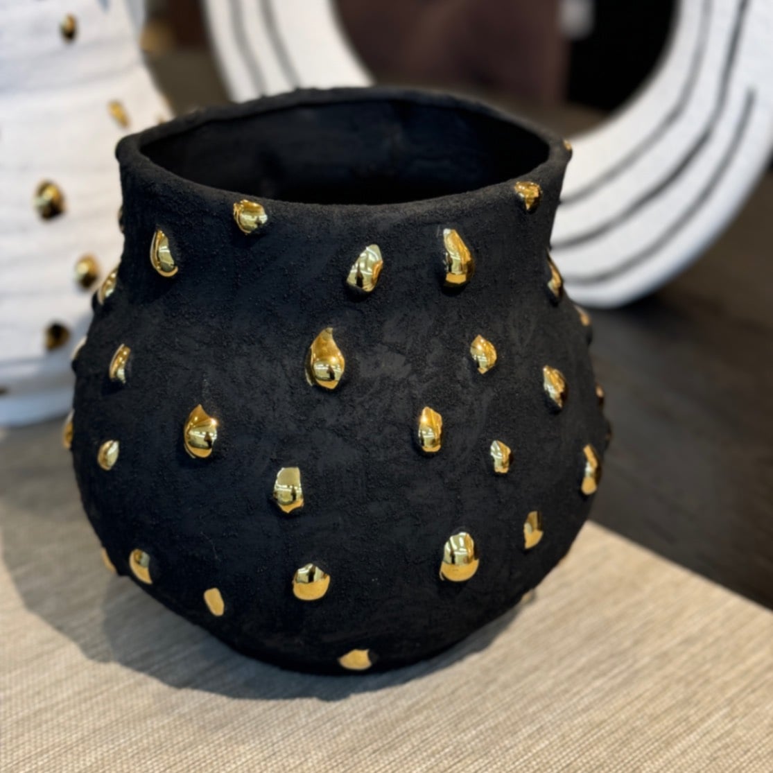 ゴールデンウィークセール❣️ 5月6日まで。赤と黒の花模様陶器花瓶　２個セット たてはな花器 開-211/212/213 | 花器・花瓶,陶器,萬古焼/万古焼