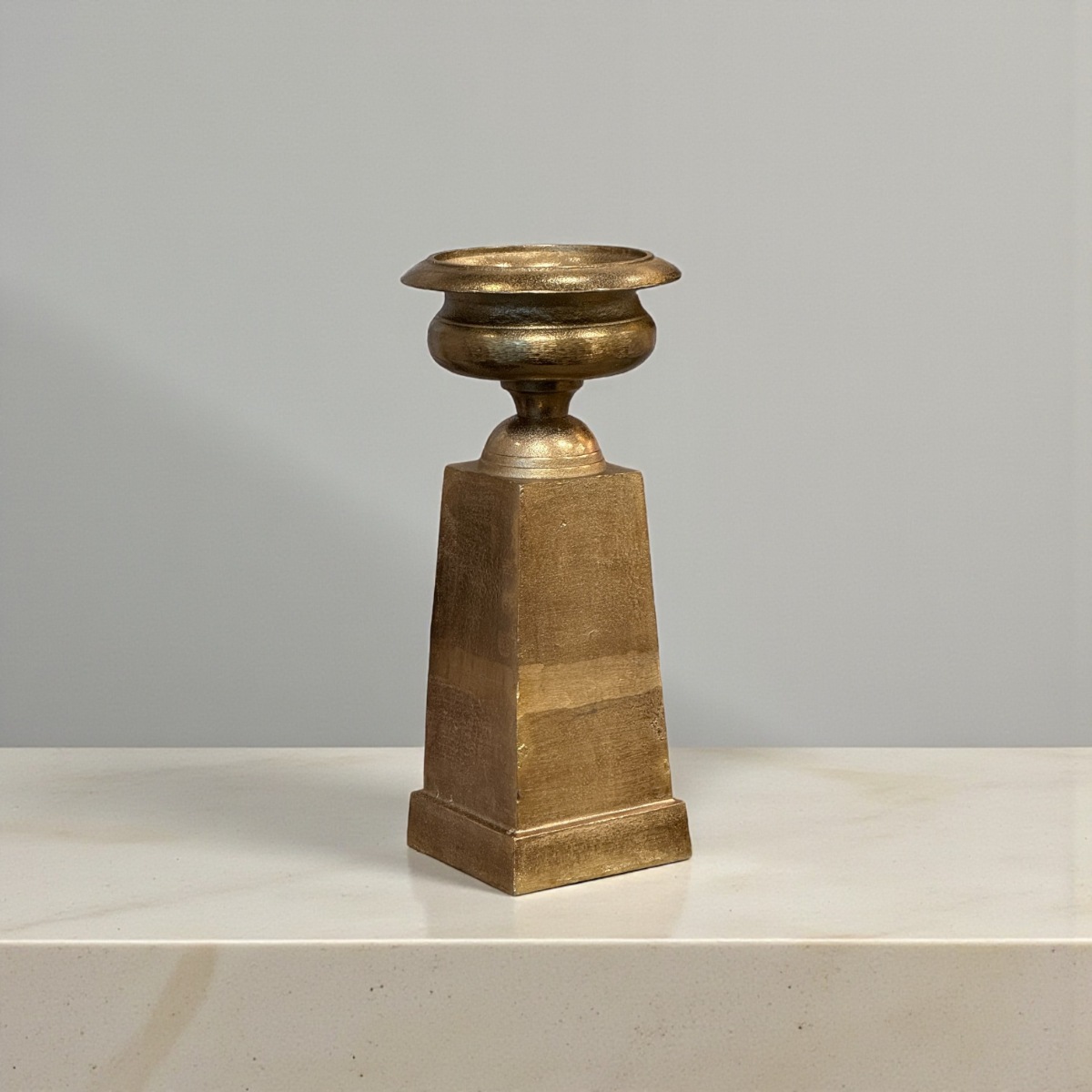 アンティークゴールド ピラーキャンドルホルダー | デコレーション